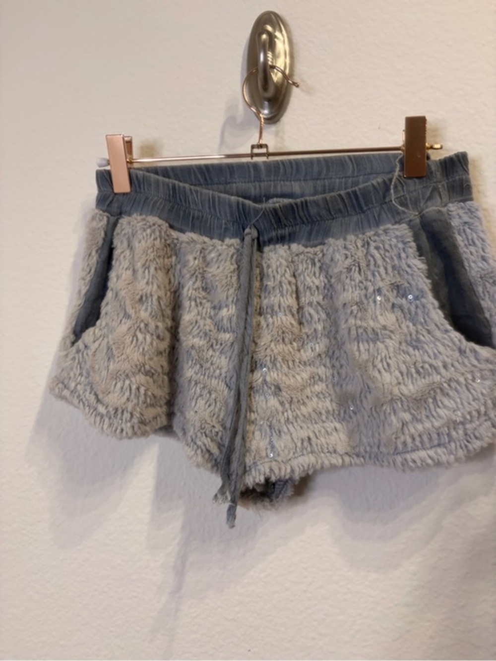 miami Plush High-Waist Lounge Shorts - Light Gray